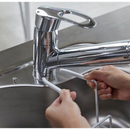 【tower】蛇口にかけるスポンジホルダー ホワイトブラック 山崎実業4388/4389